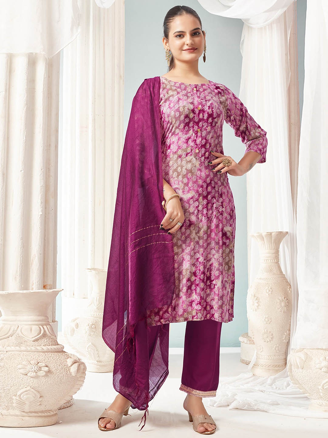 

Peachmode Paisley Printed Regular Kurta with Trousers & With Dupatta, Purple