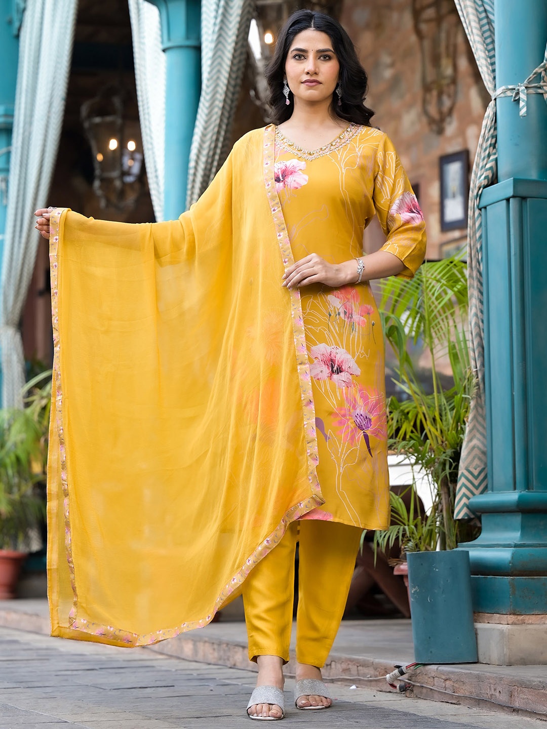 

Peachmode Floral Printed Regular Kurta with Trousers & With Dupatta, Mustard