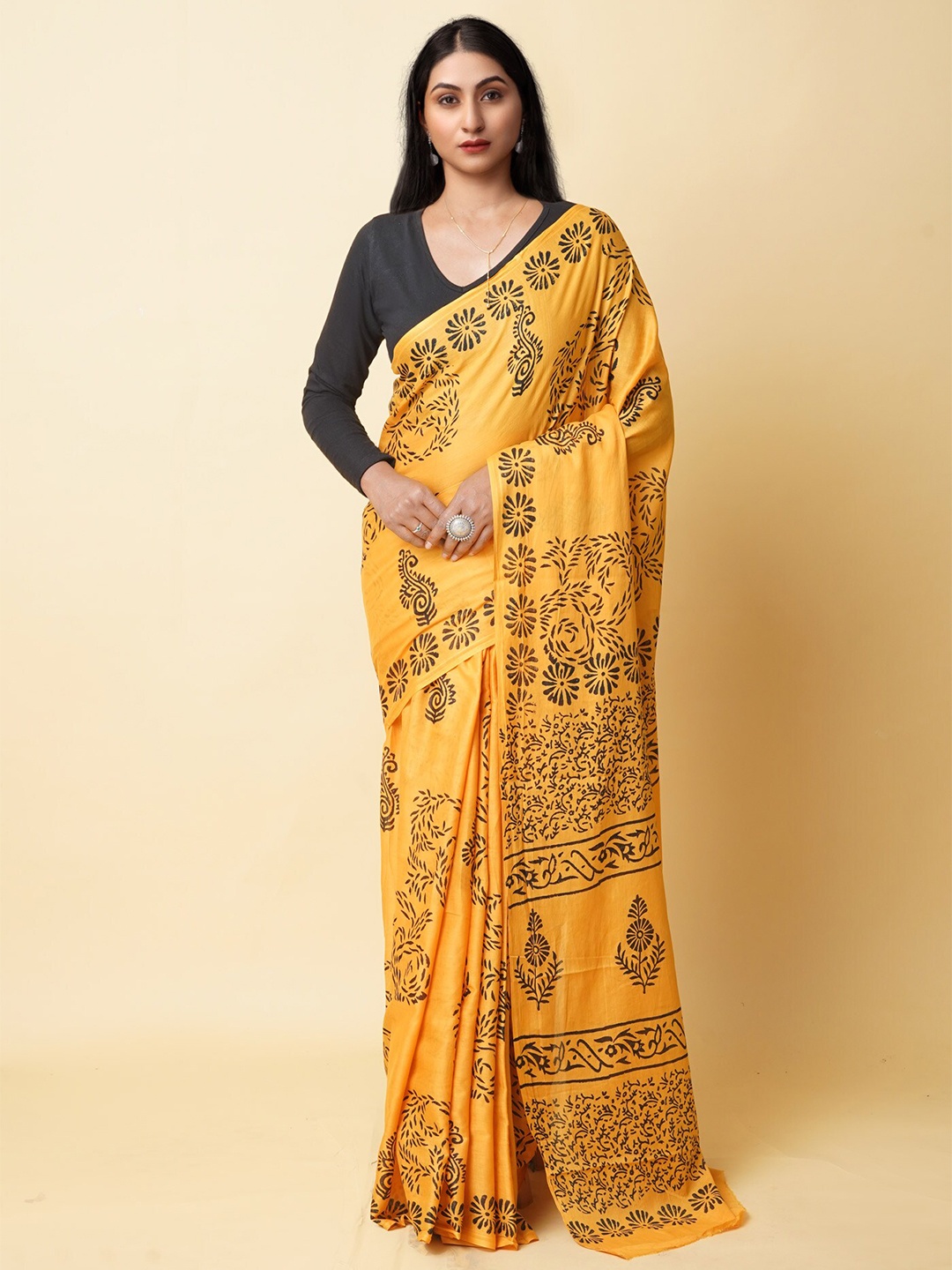 

Unnati Silks Ethnic Motifs Pure Cotton Handloom Block Print Saree, Yellow