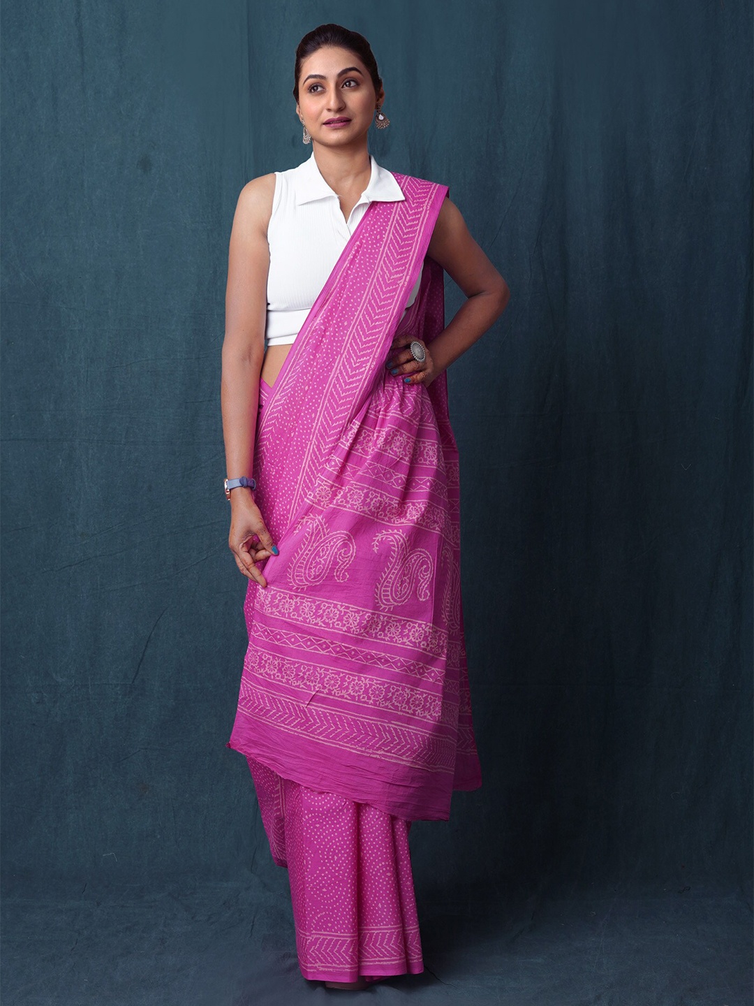

Unnati Silks Ethnic Motifs Pure Cotton Handloom Block Print Saree, Pink