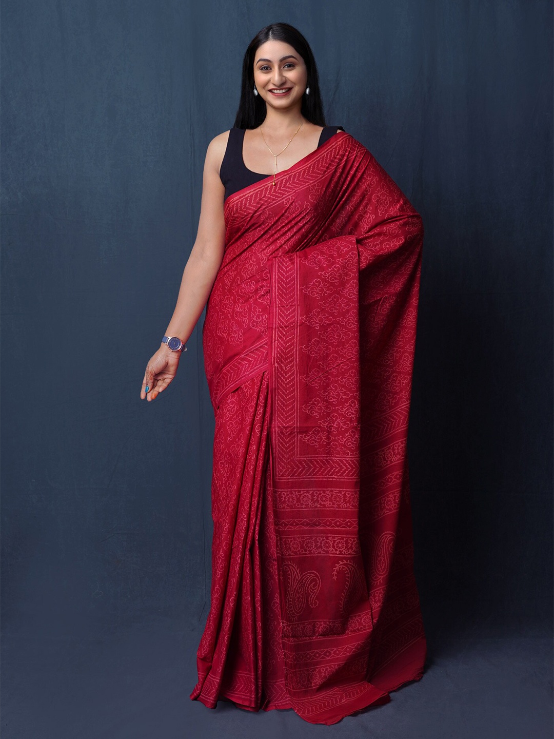 

Unnati Silks Ethnic Motifs Pure Cotton Handloom Block Print Saree, Red