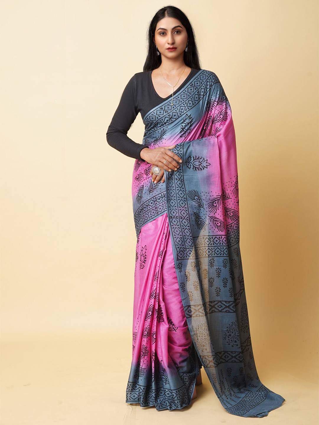 

Unnati Silks Ethnic Motifs Pure Cotton Handloom Block Print Saree, Pink