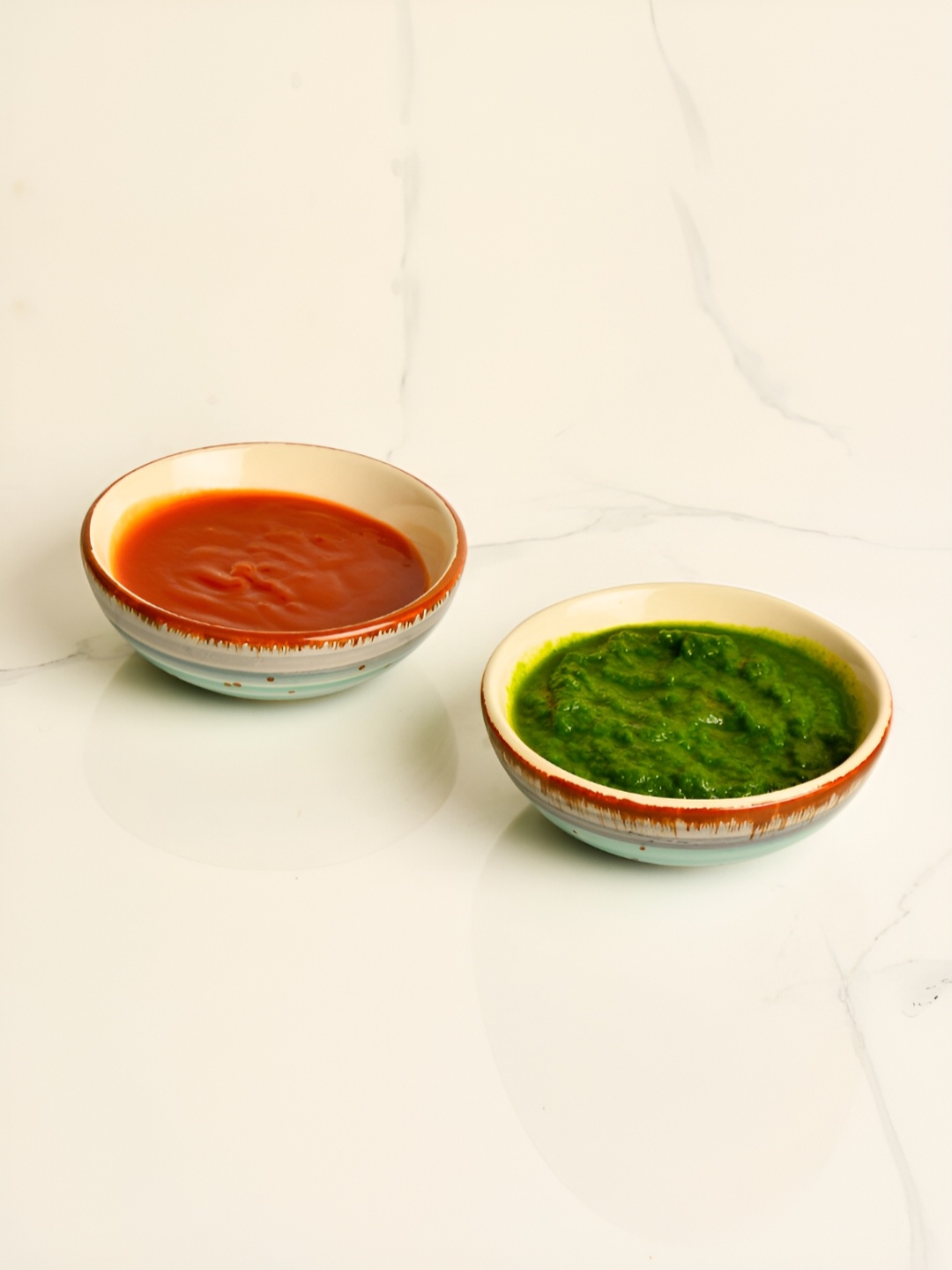 

StyleMyWay Green & Beige 2 Pieces Carnival Ceramic Dip Bowls