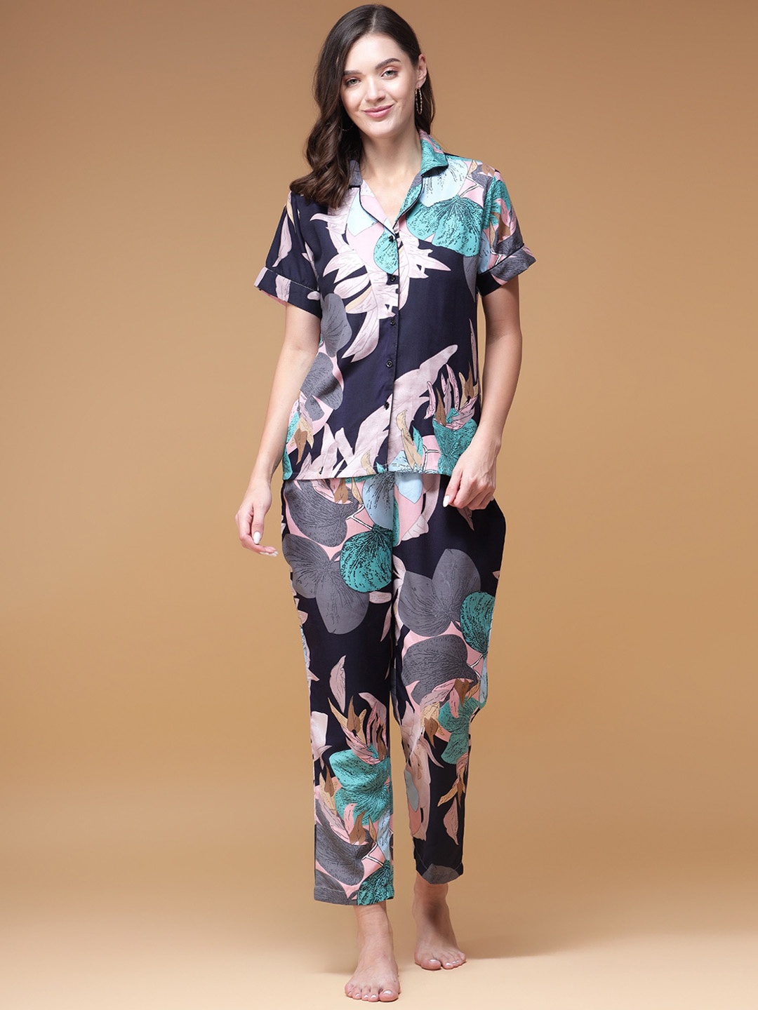 

Fbella Abstract Printed Lapel Collar Night suit, Black