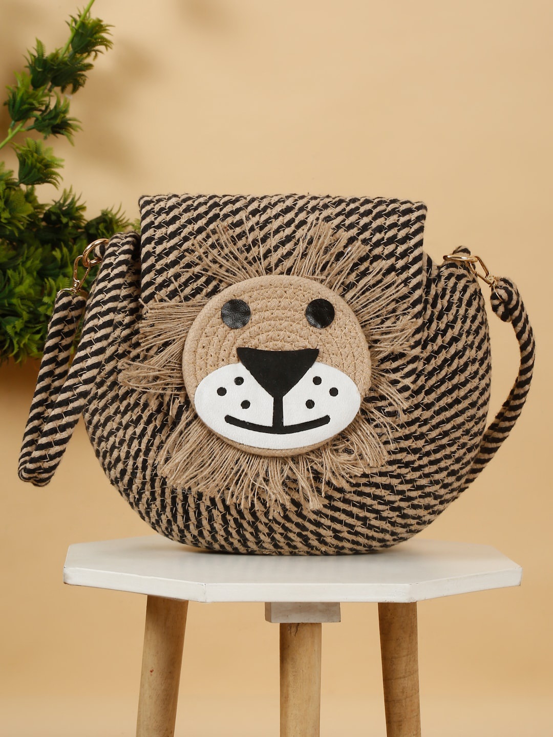 

FABINALIV Cartoon Design Macrame Braided Cotton Sling Bag, Brown