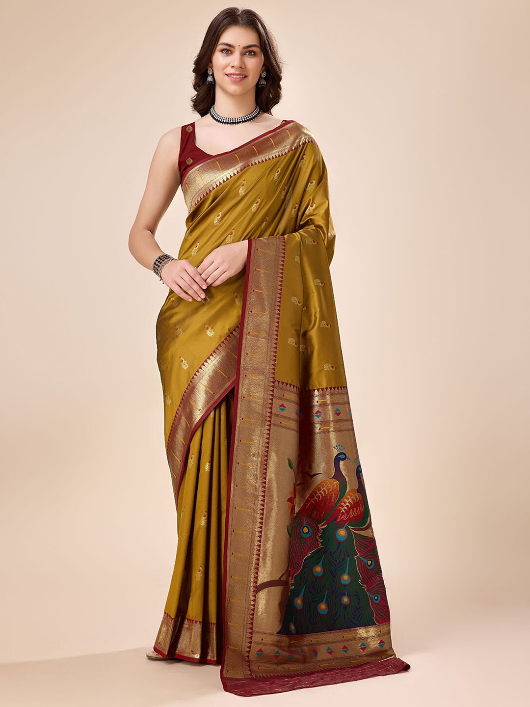 

Tasarika Woven Design Zari Pure Silk Saree, Gold