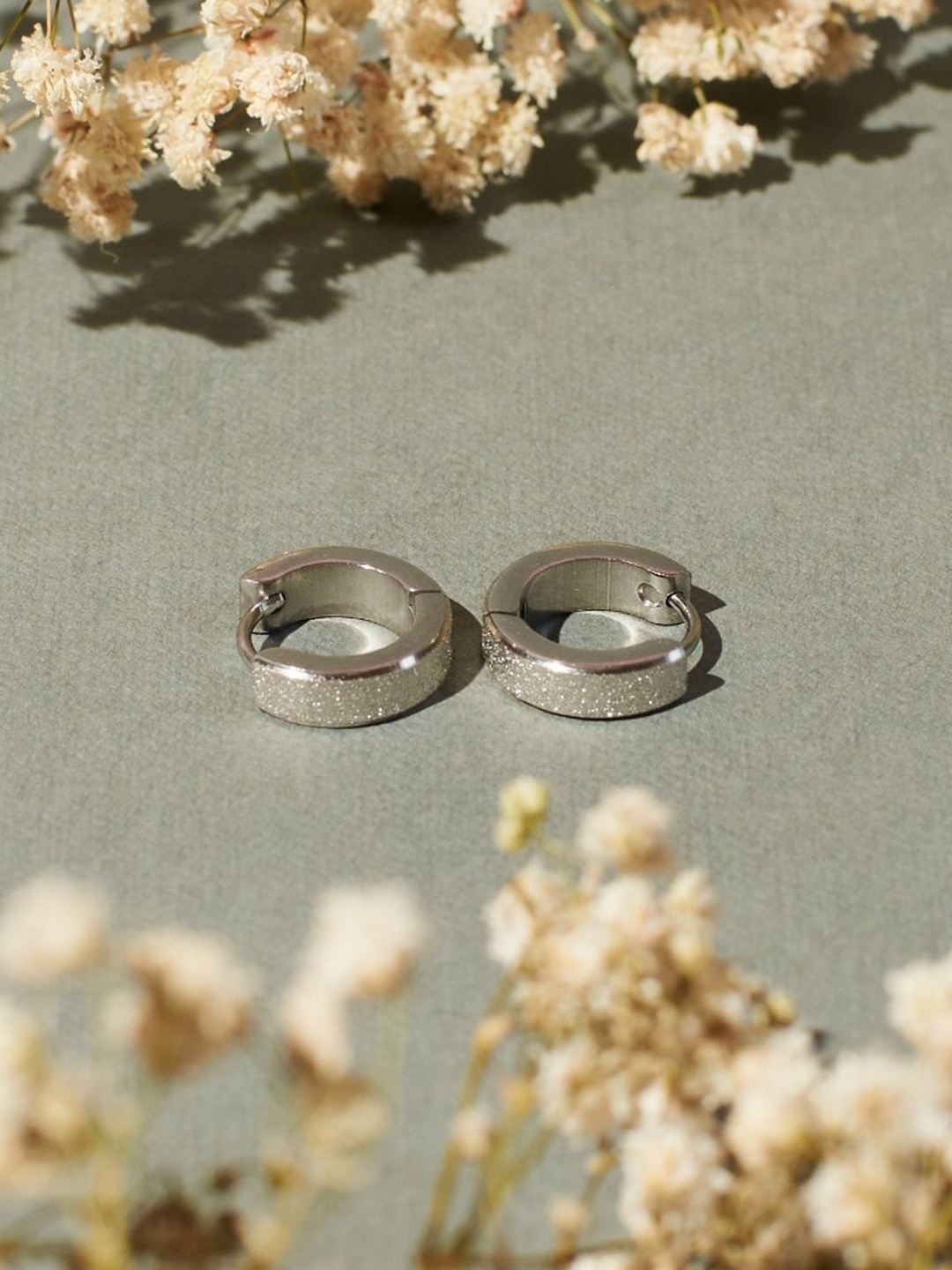 

SALTY Stainless Steel Contemporary Studs Earrings, Silver