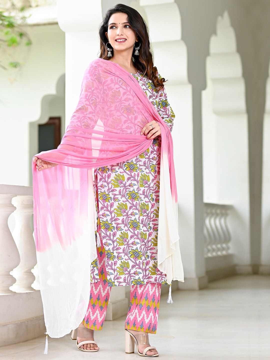 

Peachmode Floral Printed V Neck Straight Pure Cotton Kurta & Trousers With Dupatta, White