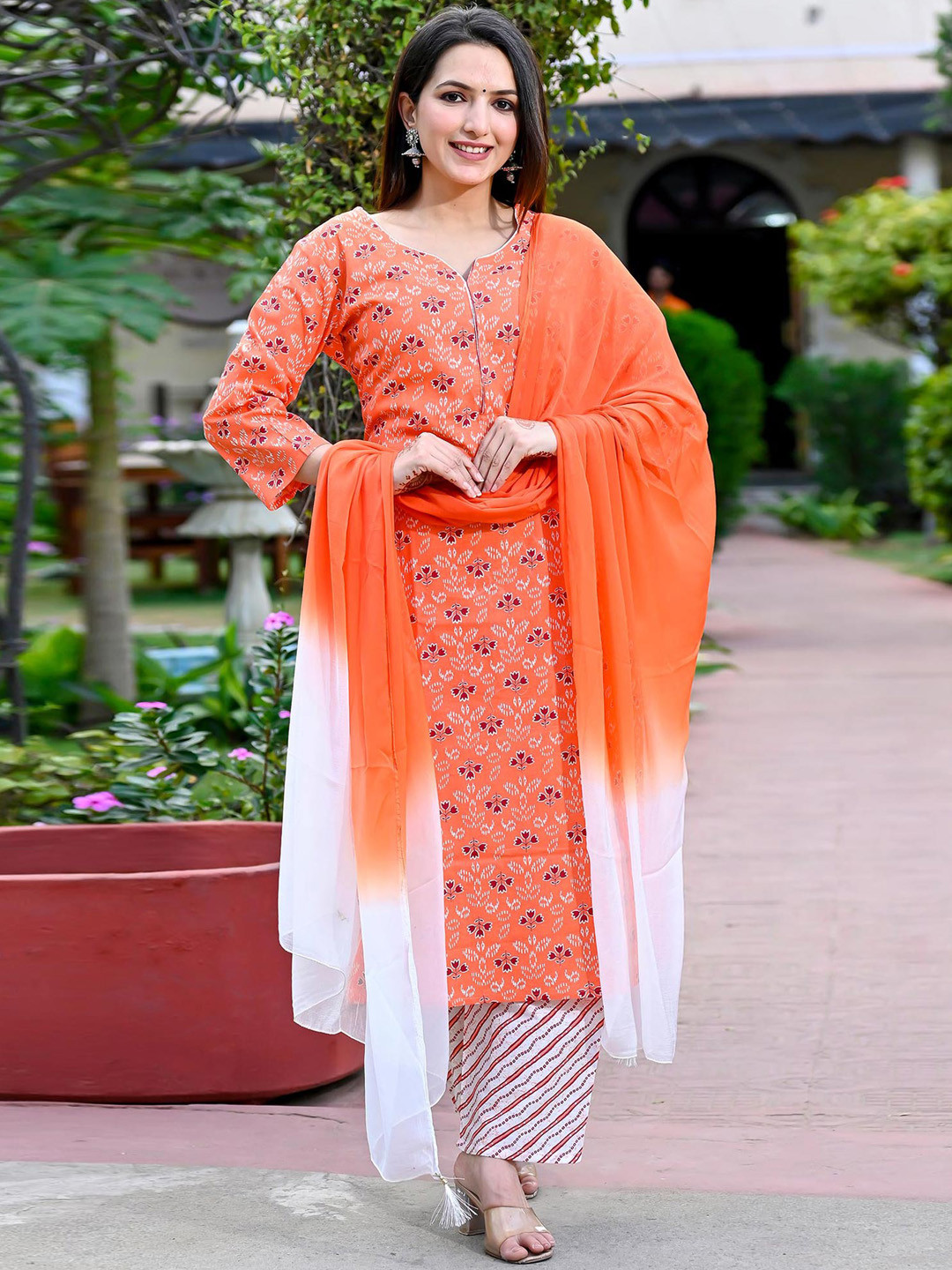 

Peachmode Floral Printed Regular Pure Cotton Kurta with Trousers & Dupatta, Orange