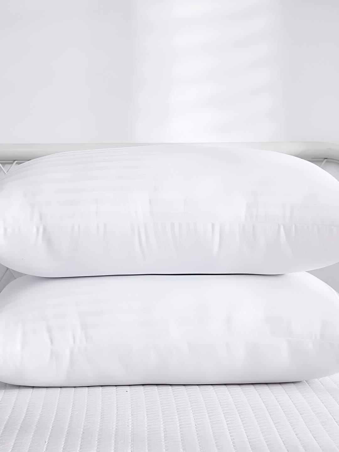 

UrbanArts White 2 Pieces Fibre Filled Polyester Sleep Pillows