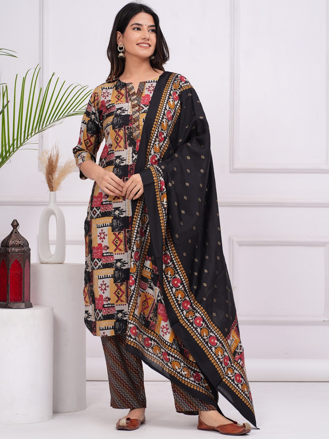 

KALINI Geometric Printed Notch Neck Beads & Stones Straight Kurta with Trousers & Dupatta, Black