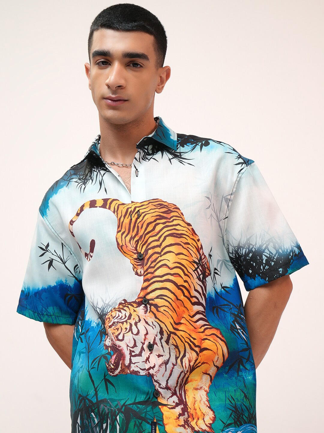 

Highlander Men Oversized Shirt, Blue