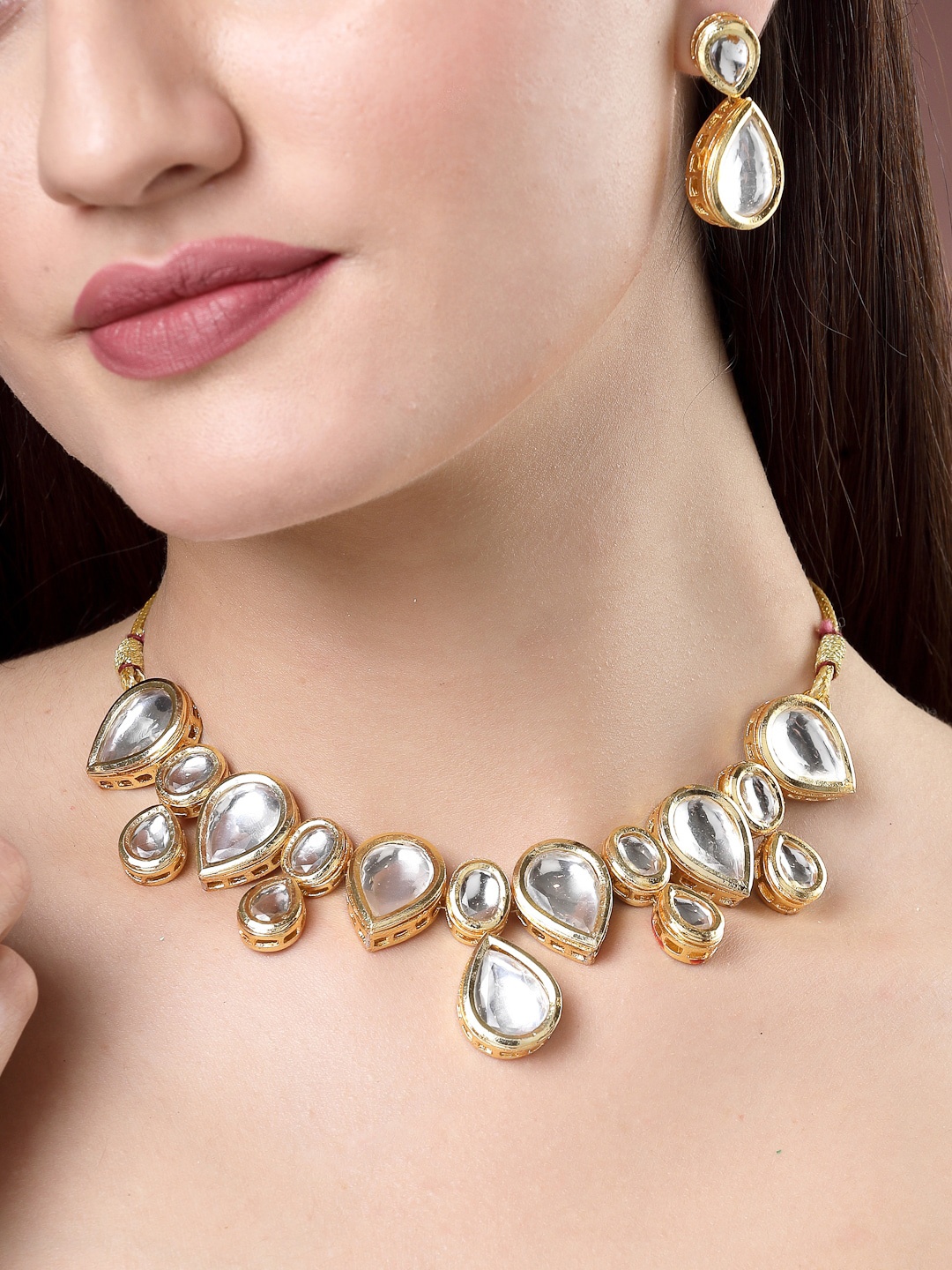 

NVR Gold-Plated Kundan-Studded Jewellery Set