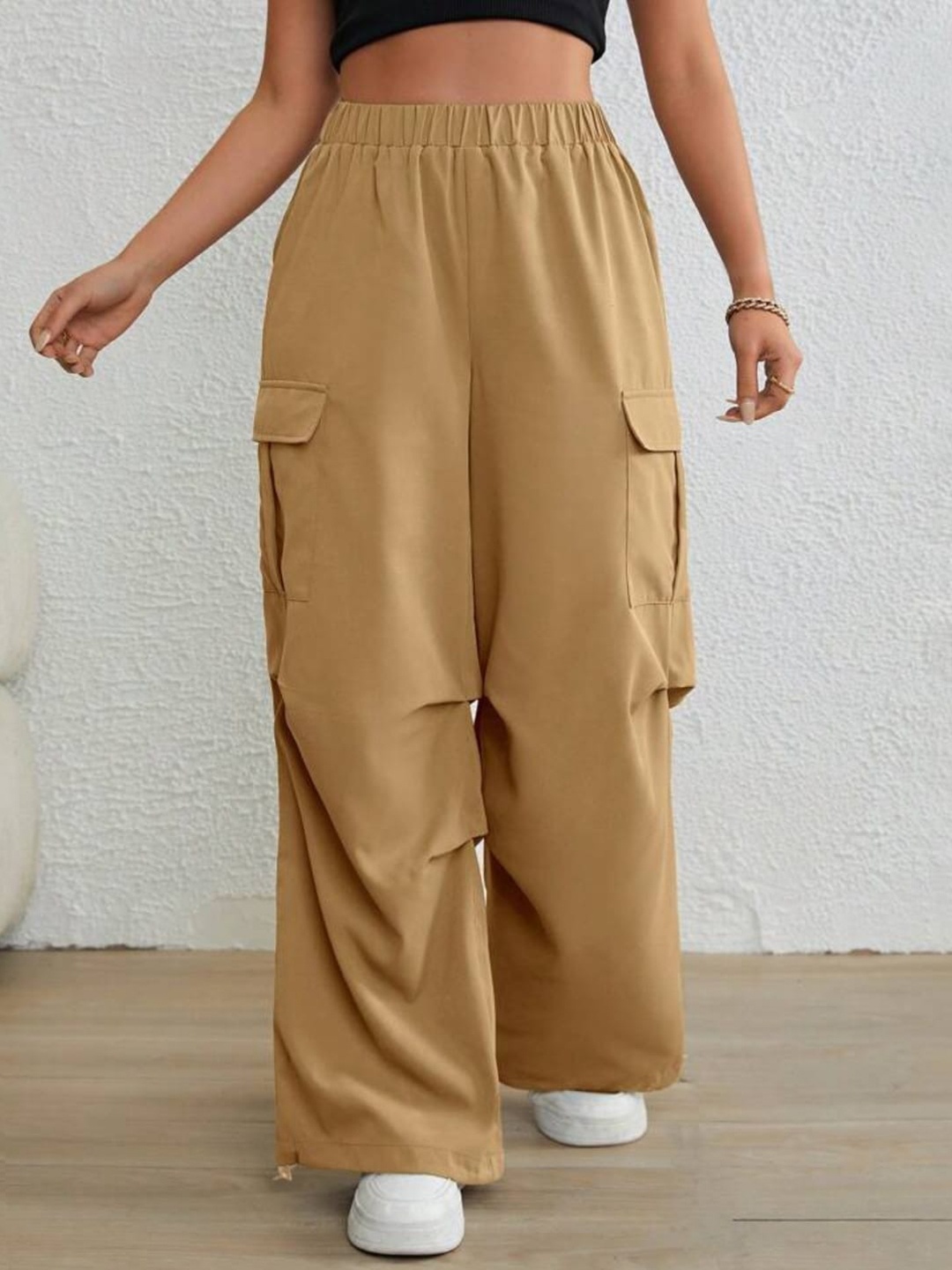 

BROADSTAR Women Smart Baggy Fit Parachute Trousers, Beige