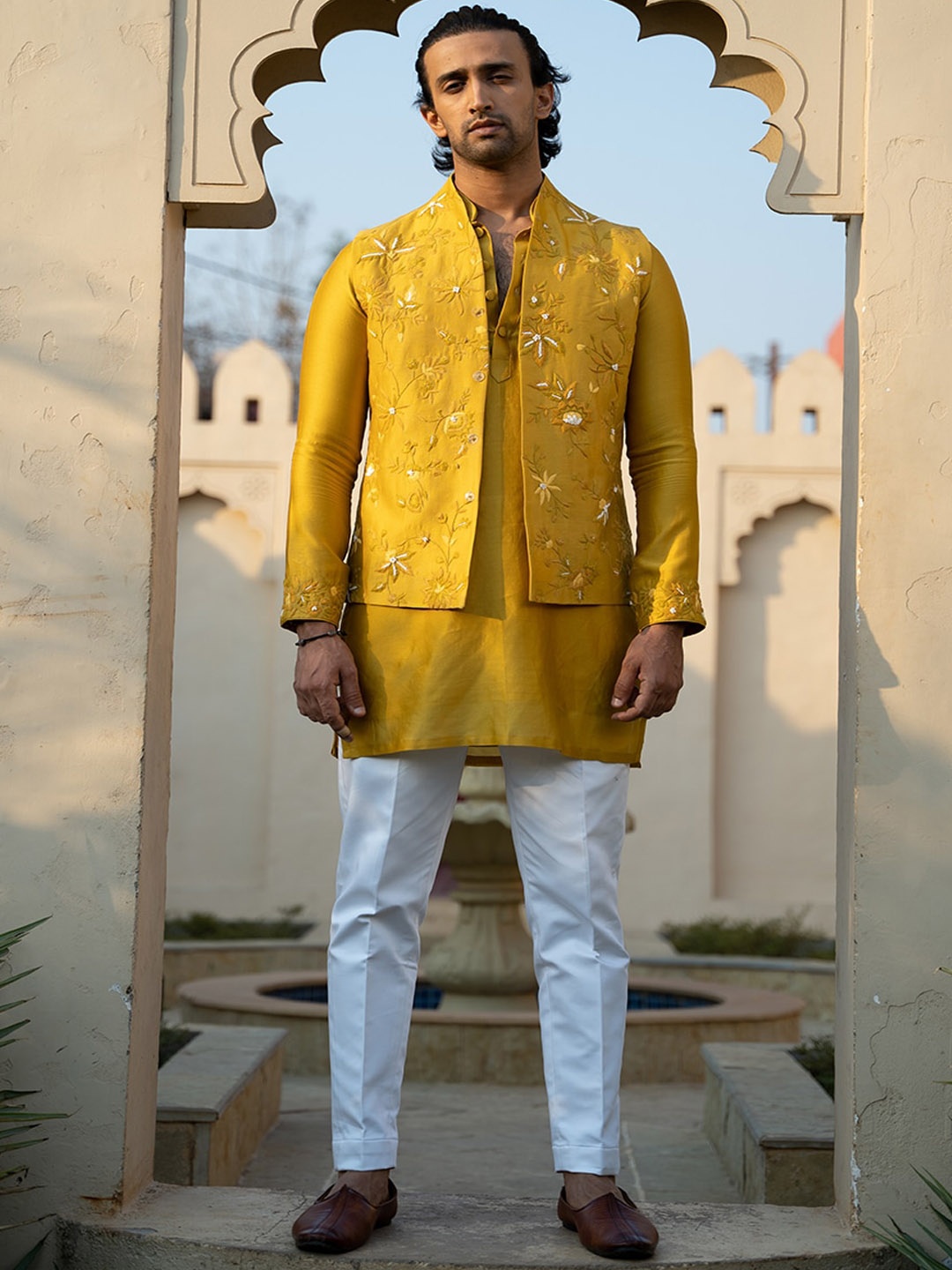 

KAAJ BUTTON Regular Thread Work Chanderi Silk Straight Kurta with Pyjama With Jacket, Yellow