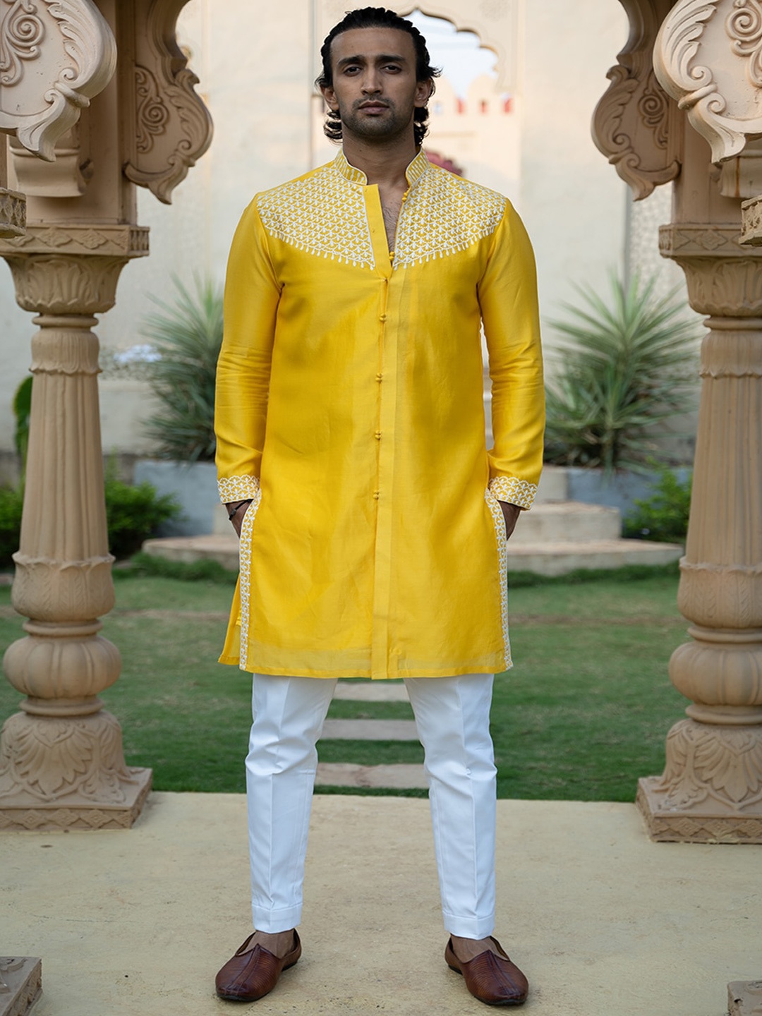 

KAAJ BUTTON Floral Embroidered Thread Work Chanderi Silk Kurta with Trouser, Yellow