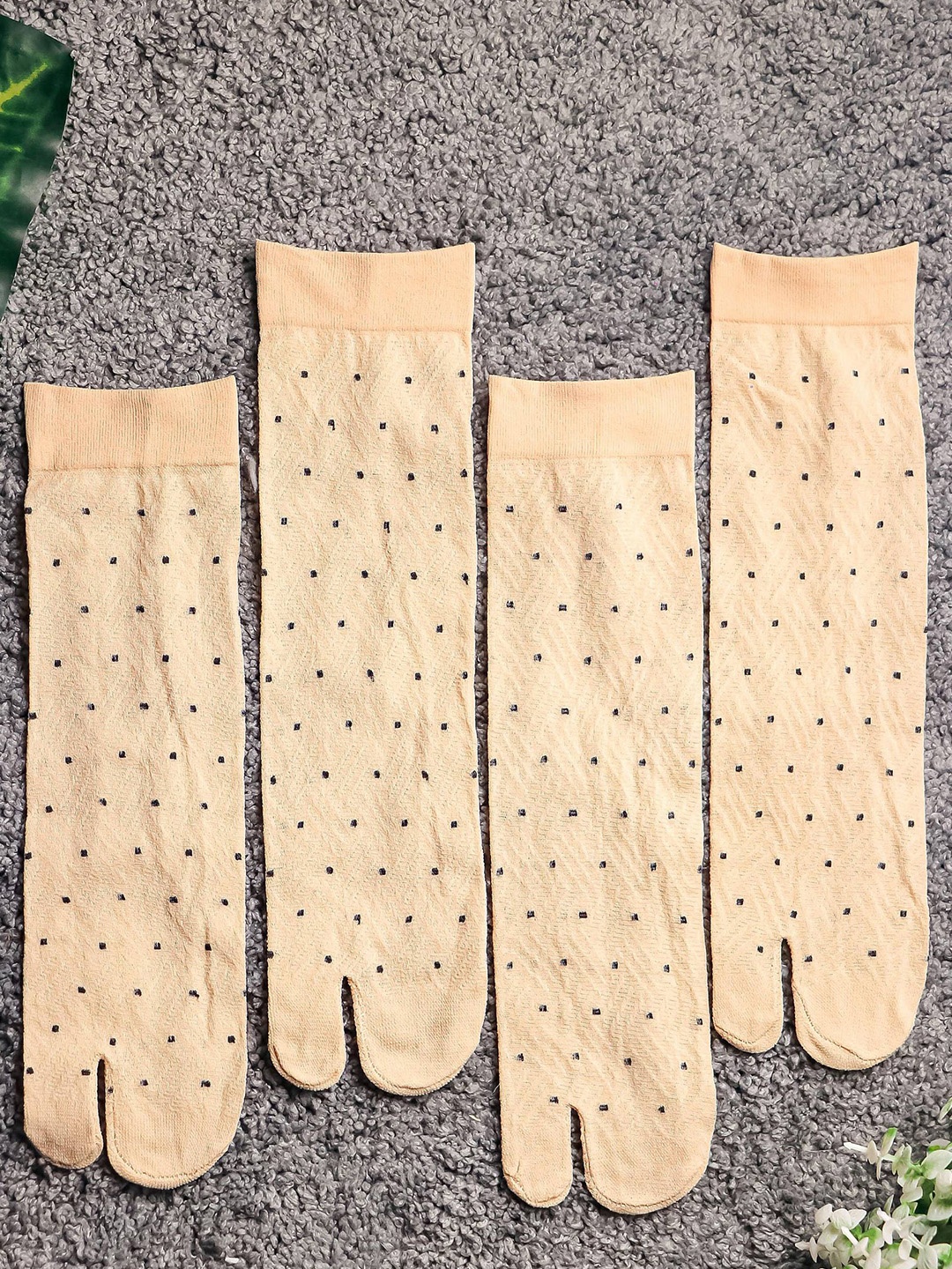 

Brauch Women Pack Of 6 Polka Dot Printed Calf-Length Socks, Cream