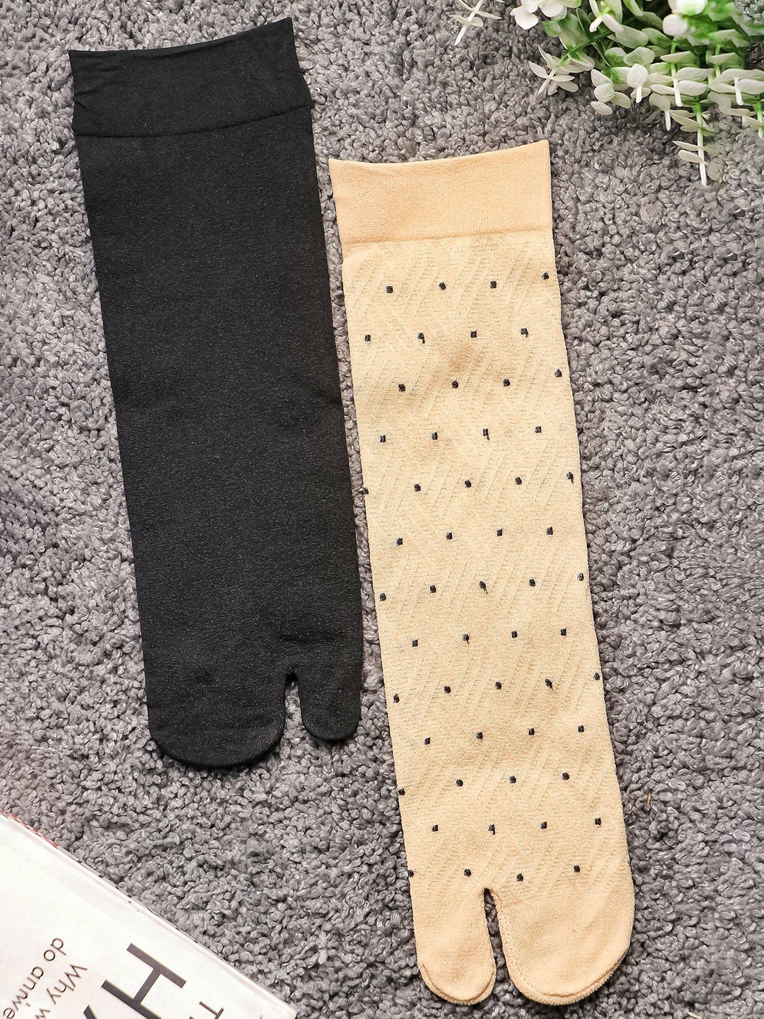 

Brauch Women Pack Of 2 Polka dot Printed Calf Length Socks, Cream