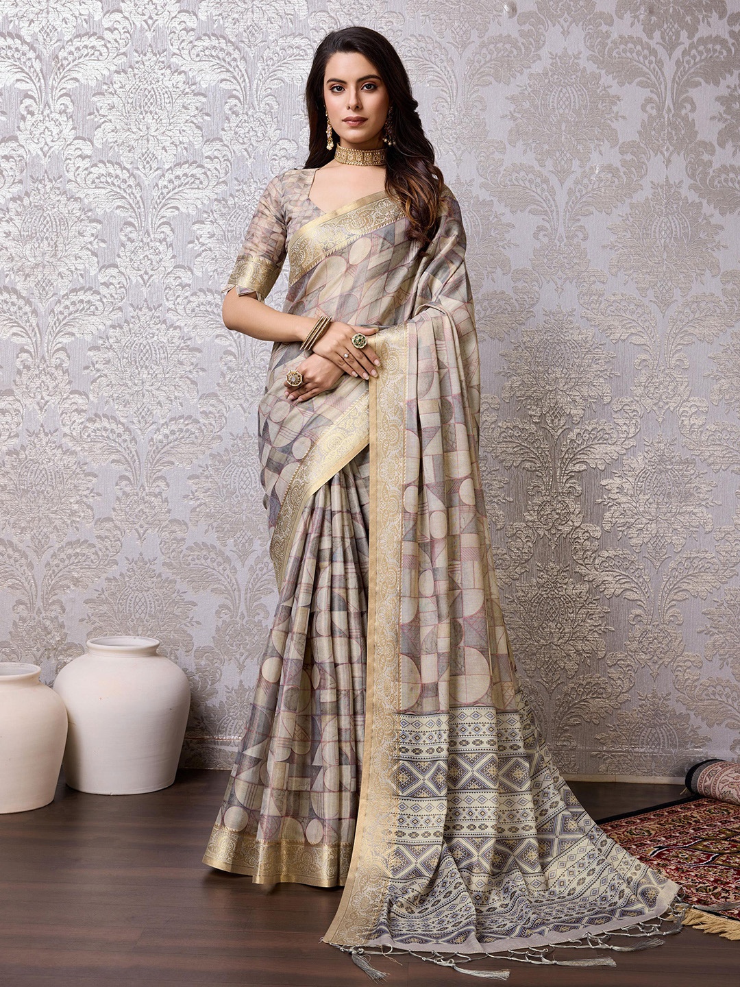 

Mitera Geometric Printed Woven Design Zari Pure Silk Banarasi Saree, Beige