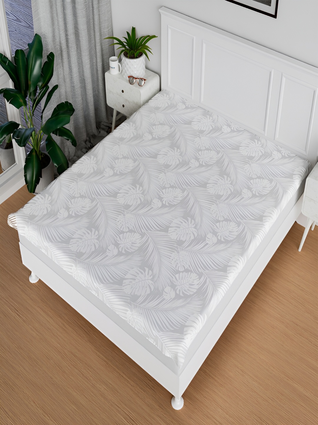 

Kuber Industries Grey Printed Water Resistant Double Bed Mattress Protector, White