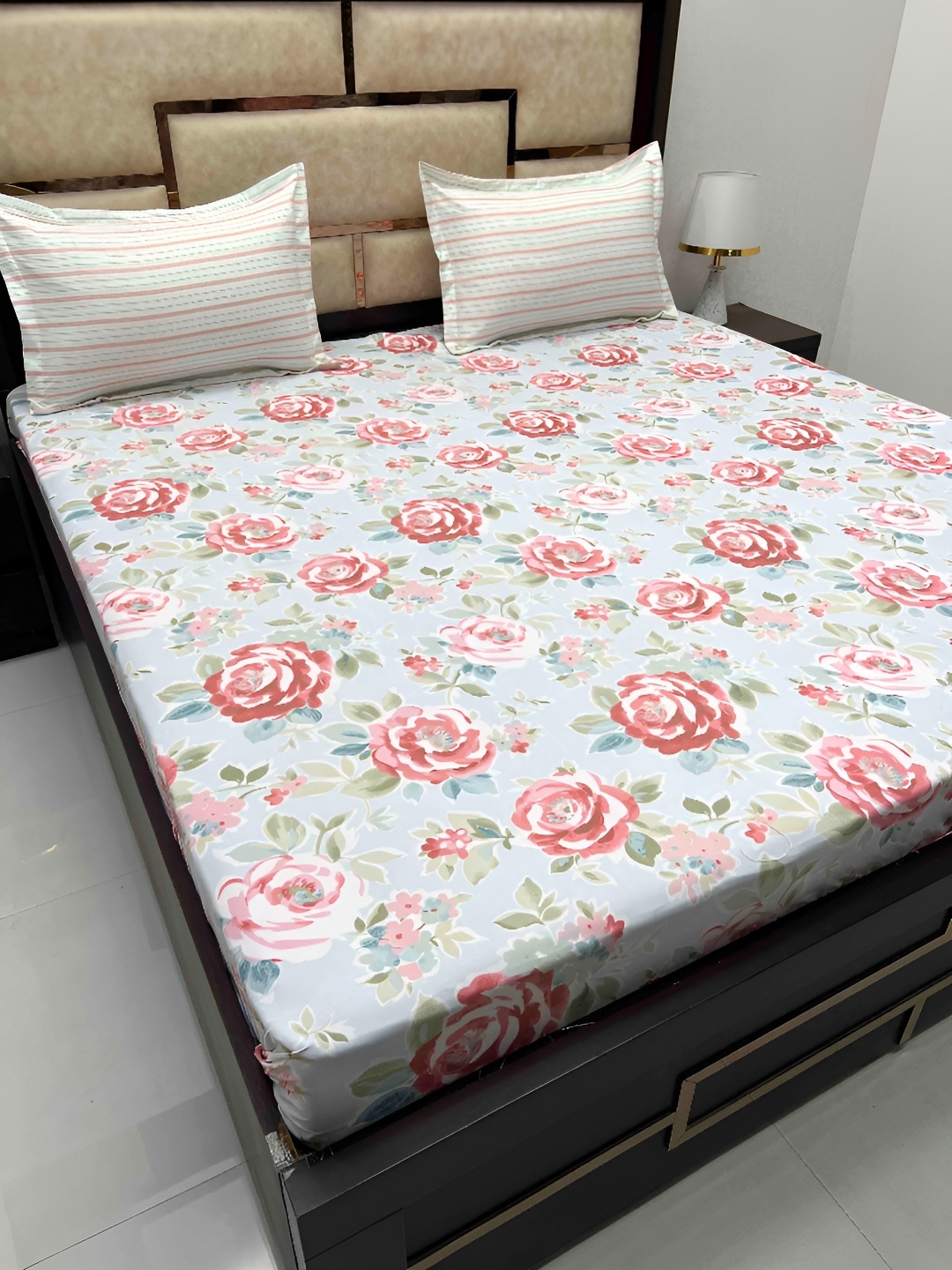 

Pure Decor Blue & Red Floral 300 TC Cotton King Bedsheet with 2 Pillow Covers