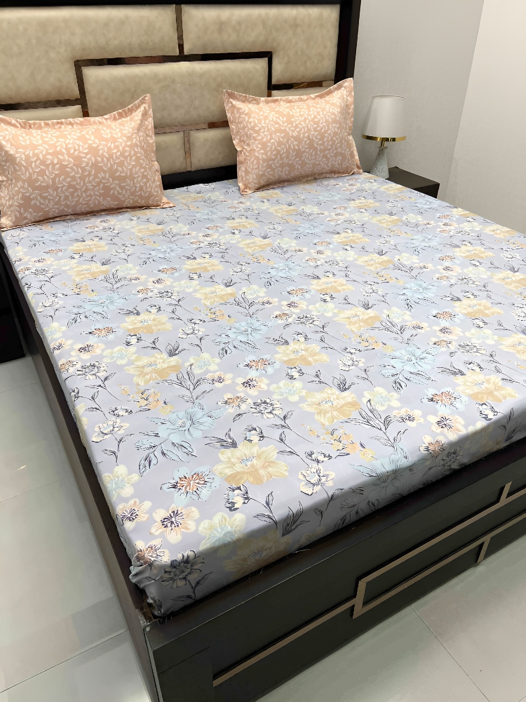 

Pure Decor Grey & Blue Floral Cotton 300 TC King Bedsheet with 2 Pillow Covers