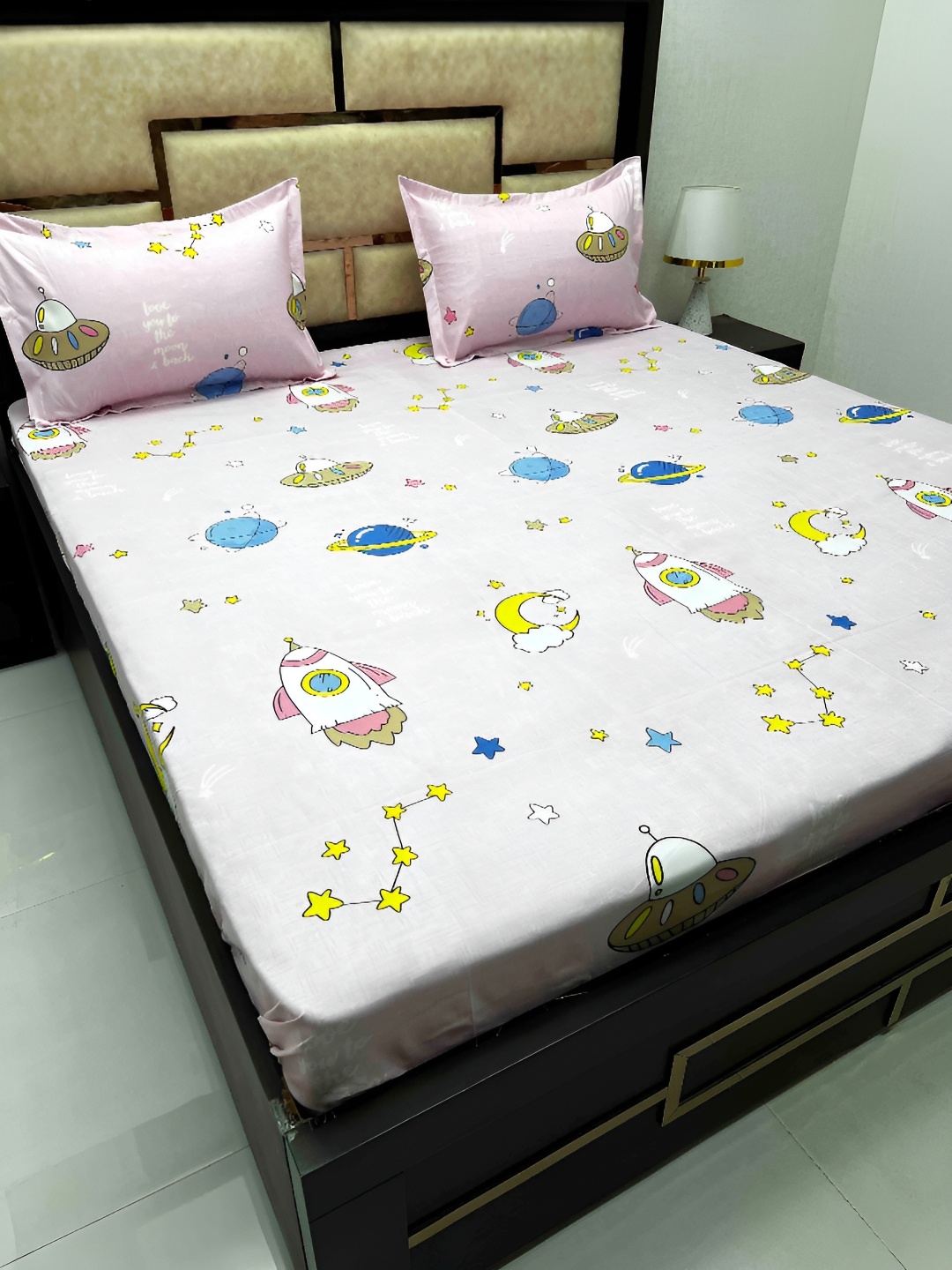 

Pure Decor Pink Cartoon Characters Cotton 300 TC Queen Bedsheet with 2 Pillow Covers