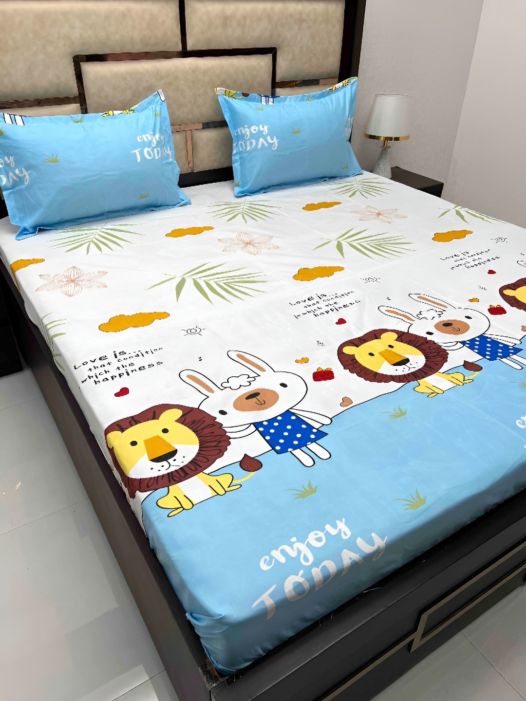 

Pure Decor White Cartoon Characters cotton 300 TC Queen Bedsheet with 2 Pillow Covers