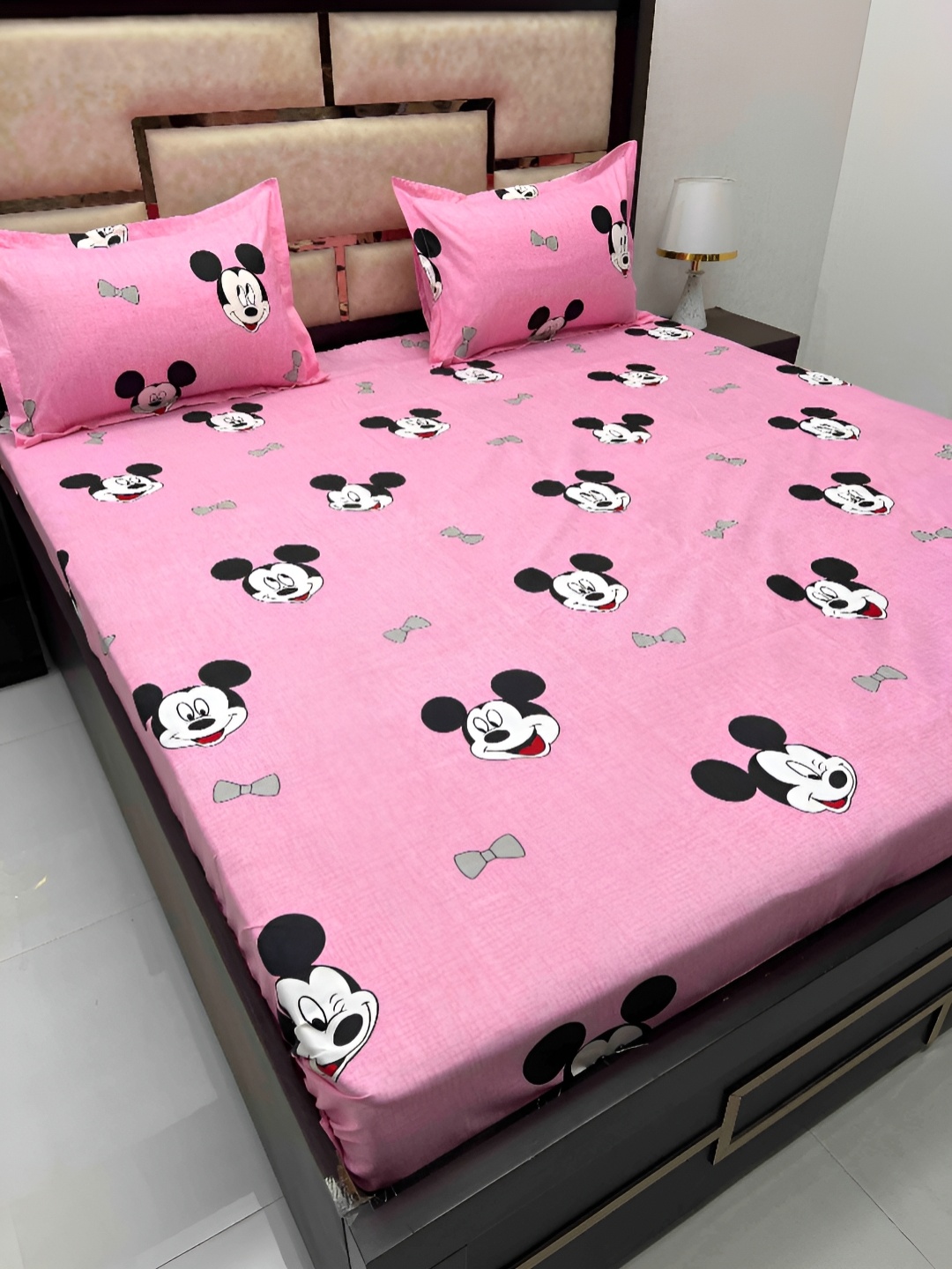 

Pure Decor Pink Cartoon Characters Cotton 300 TC Queen Bedsheet with 2 Pillow Covers