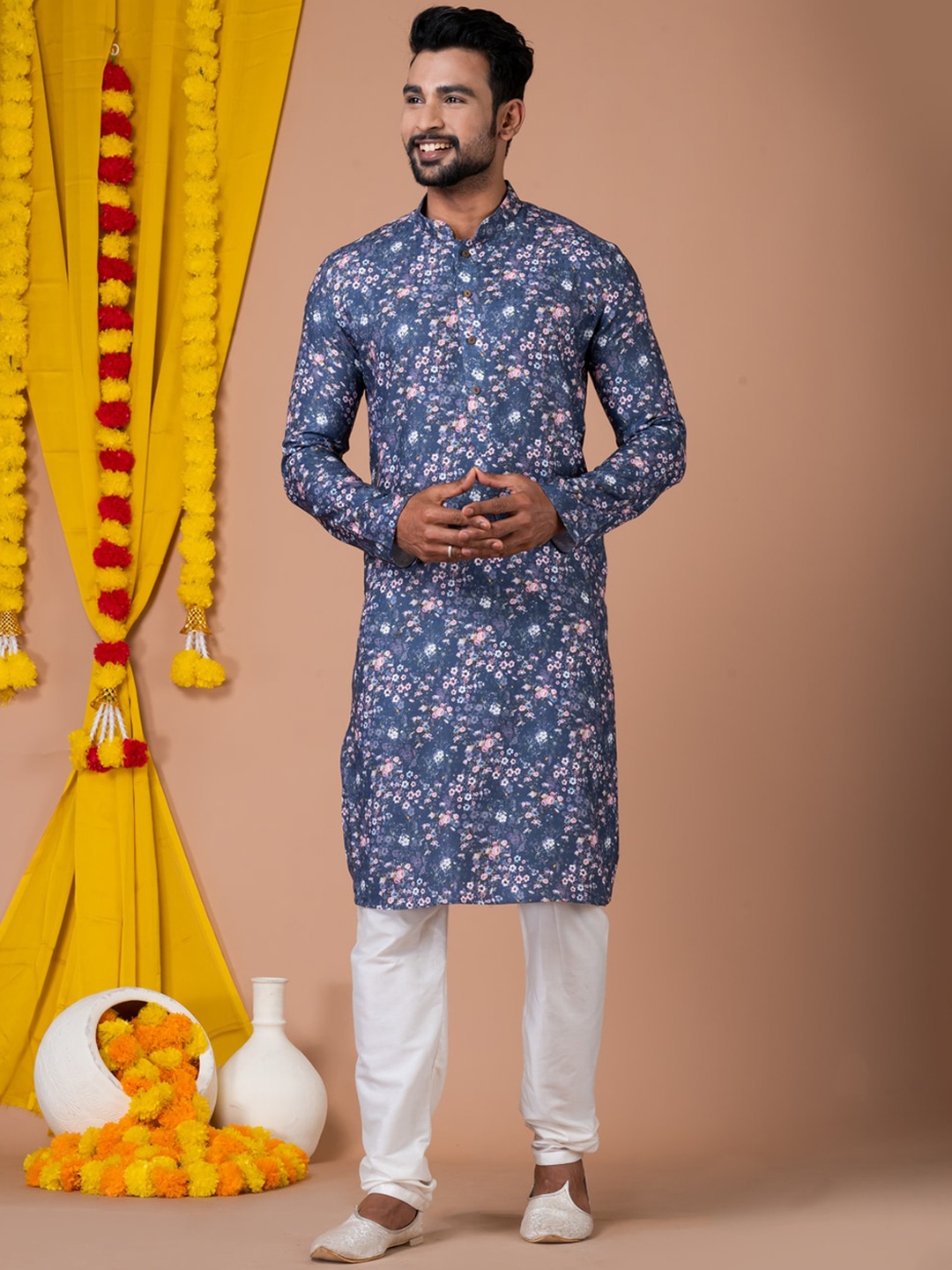 

HU - Handcrafted Uniquely Floral Printed Mandarin Collar Long Sleeves Cotton Kurta, Navy blue