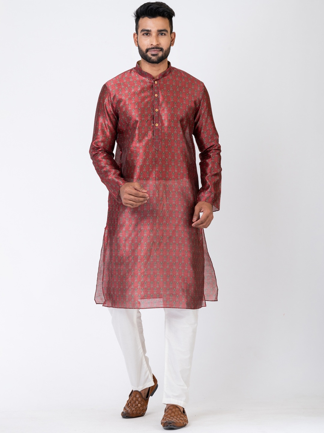 

HU - Handcrafted Uniquely Geometric Mandarin Collar Long Sleeves Dupion Silk Kurta, Maroon