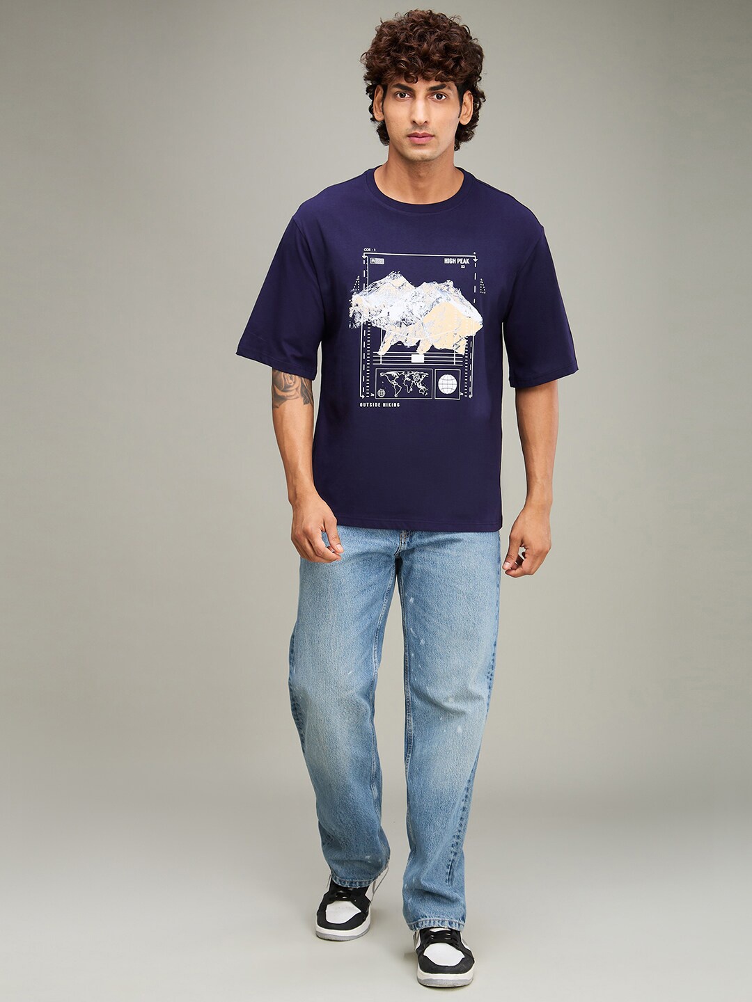 

The Roadster Lifestyle Co Navy Blue Printed Cotton Oversized Tshirt