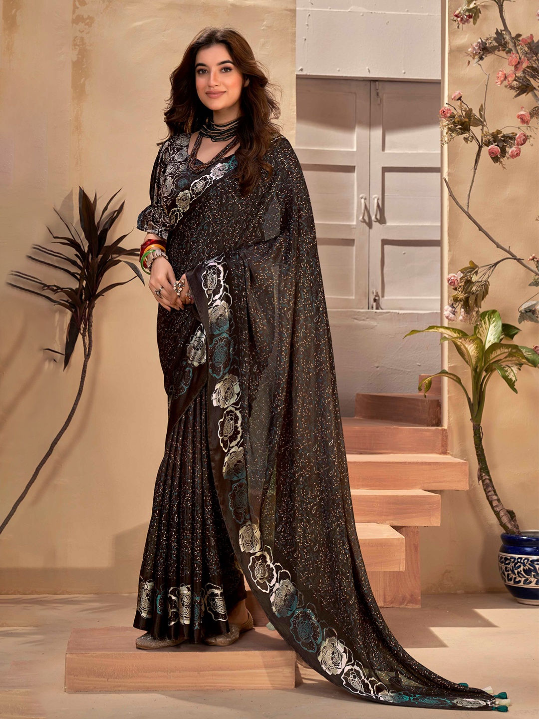 

Mitera Embellished Printed Saree, Black