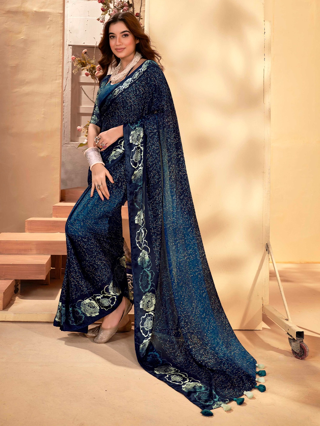 

Mitera Floral Embroidered Saree, Teal