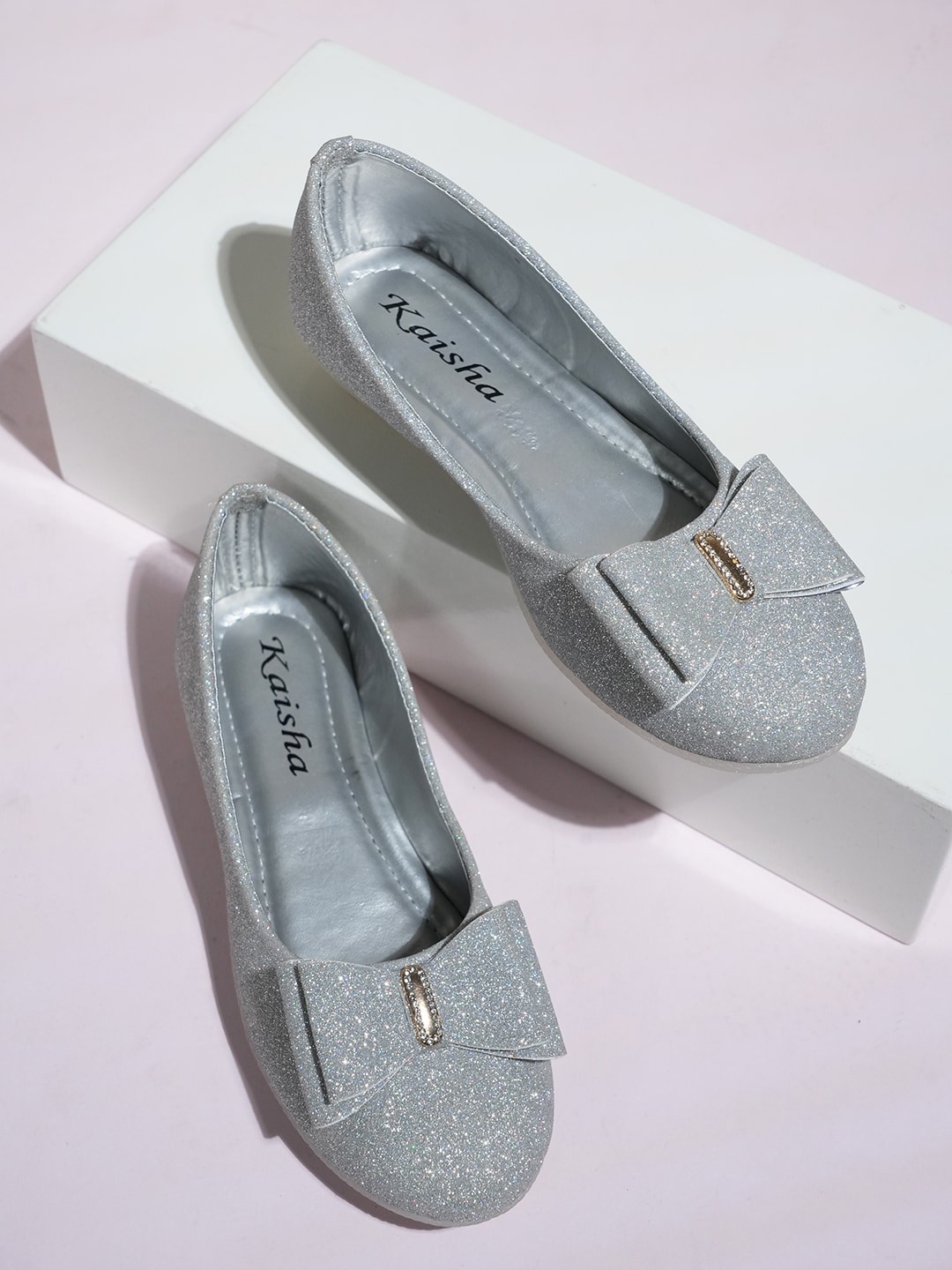 

Style Shoes Girls Textured Ballerinas with Bows, Silver