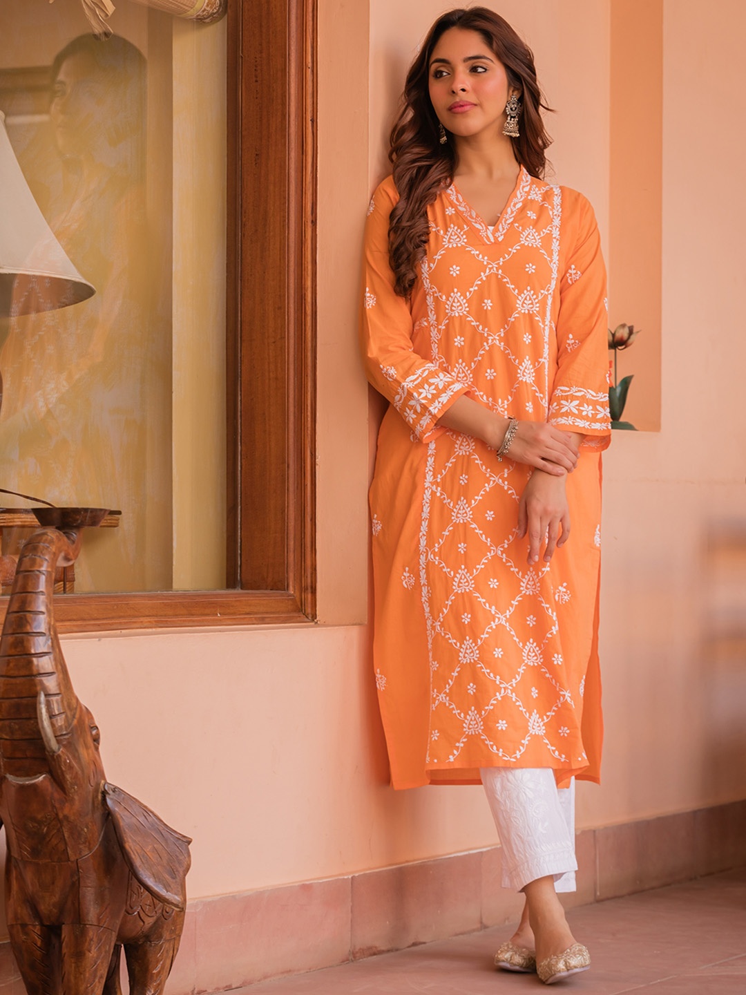 

HOUSE OF KARI Ethnic Motifs Printed Thread Work Panelled Kurta, Orange