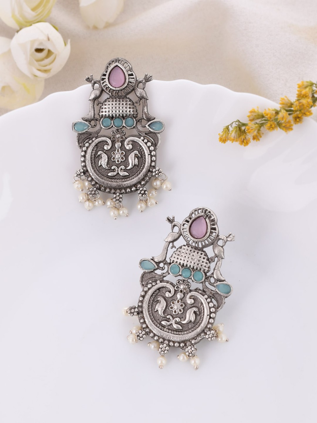 

DASTOOR Silver-Plated Contemporary Oxidised Drop Earrings