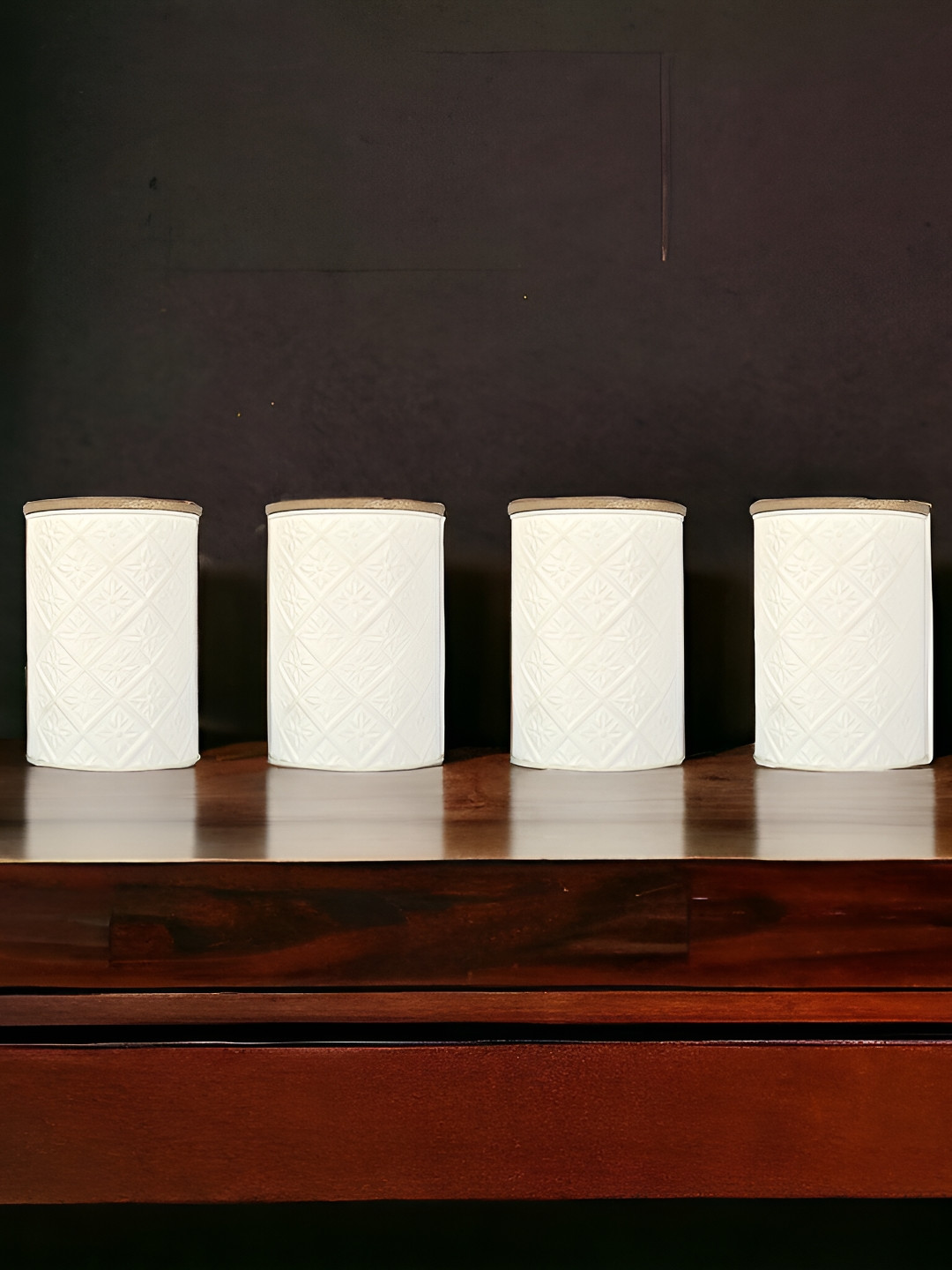 

Femora White & Brown 4 Pieces Textured Storage Containers 900 ml Each