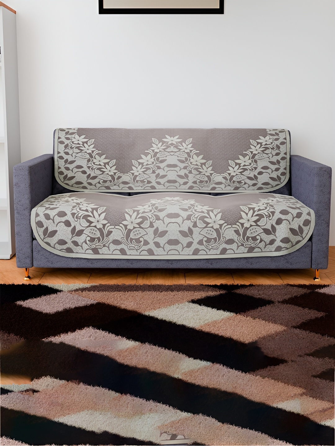 

Kuber Industries Maroon & White 6 Pieces 3 Seater Sofa Cover