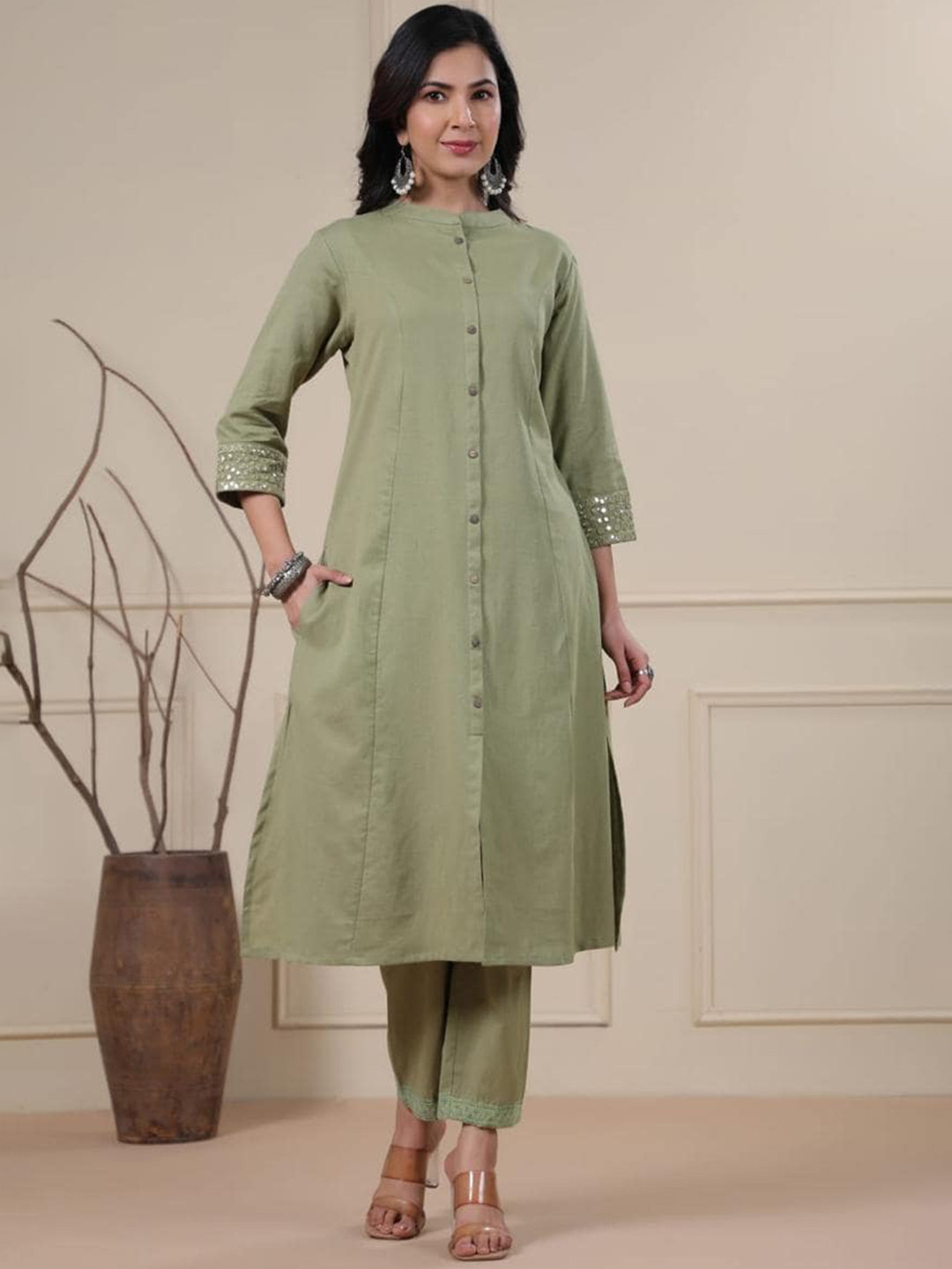 

INDYES Panelled Pure Cotton A-Line Kurta with Trousers, Olive
