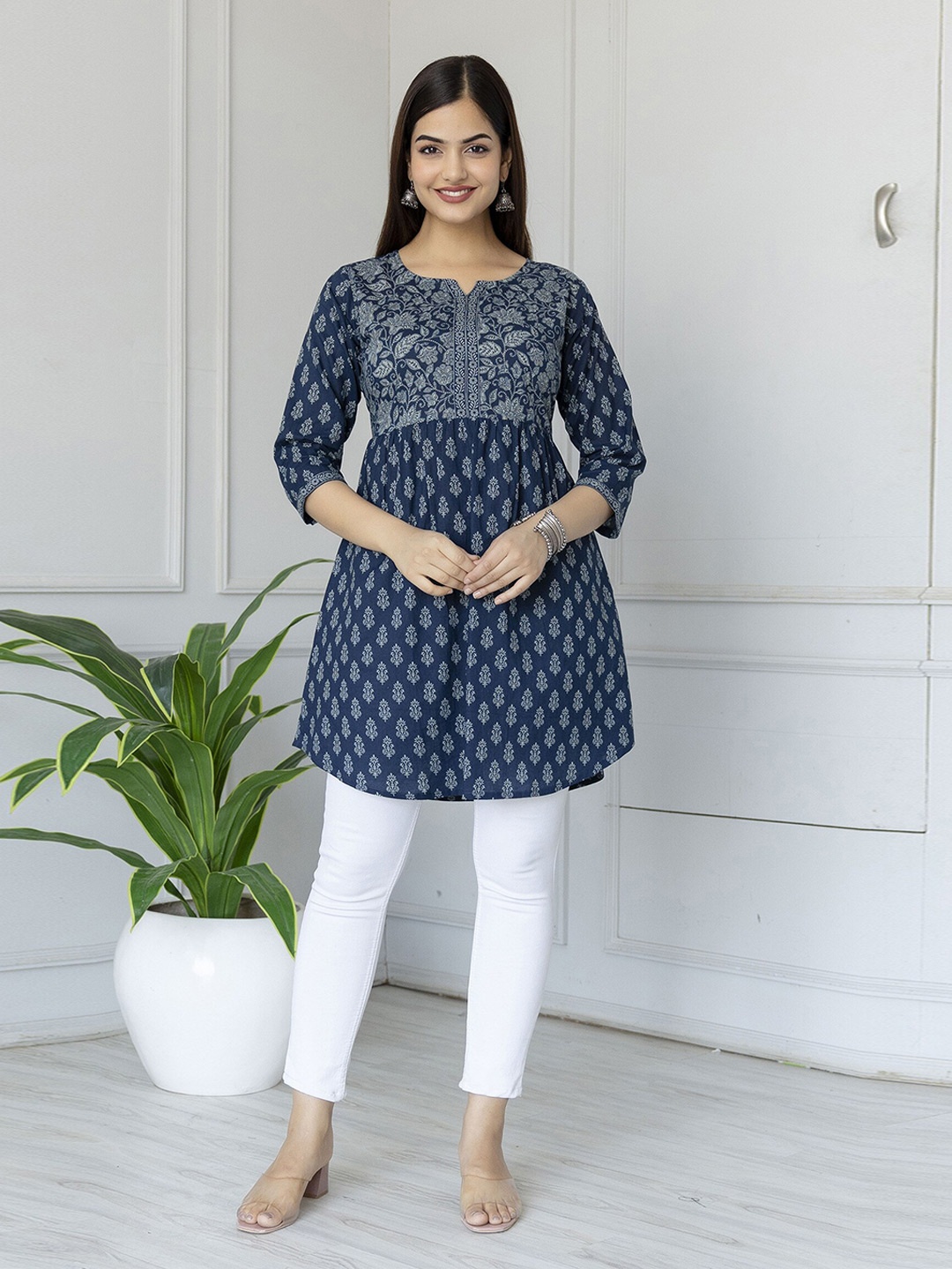 

Nayo Ethnic Motifs Printed Cotton Tunic, Blue