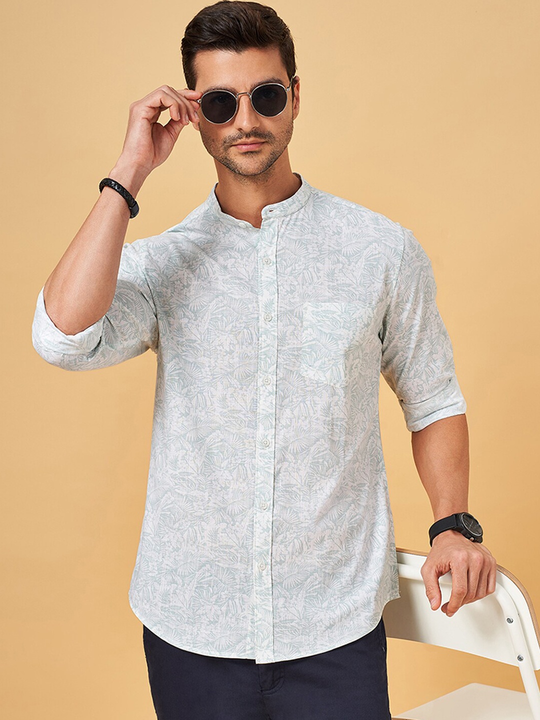 

BYFORD by Pantaloons Slim Fit Floral Printed Cotton Casual Shirt, Green
