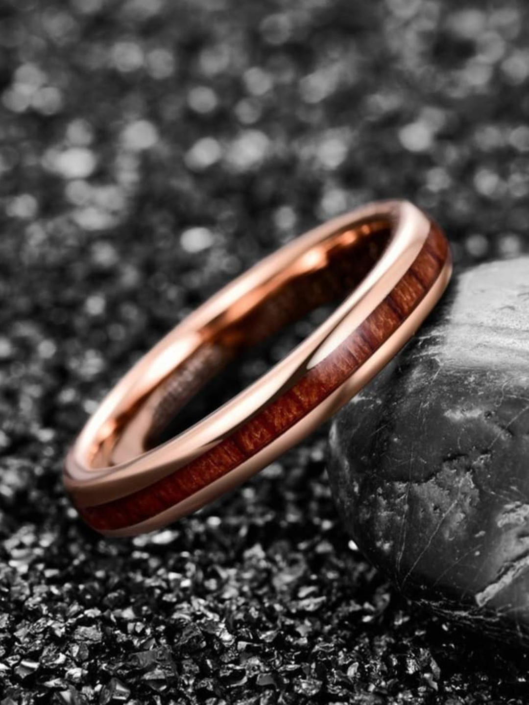 

SALTY Men Stainless Steel Refined Minimalism Band Finger Rings, Brown