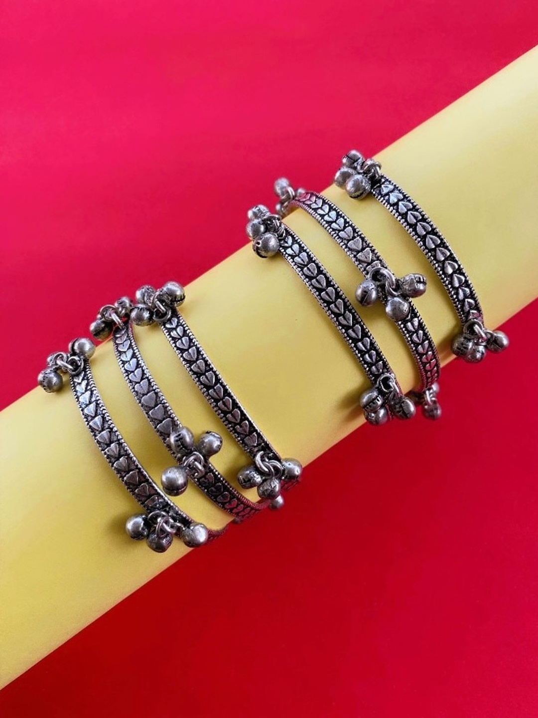 

ATIBELLE Set Of 6 Silver-Plated Stones-Studded And Beaded Bangles