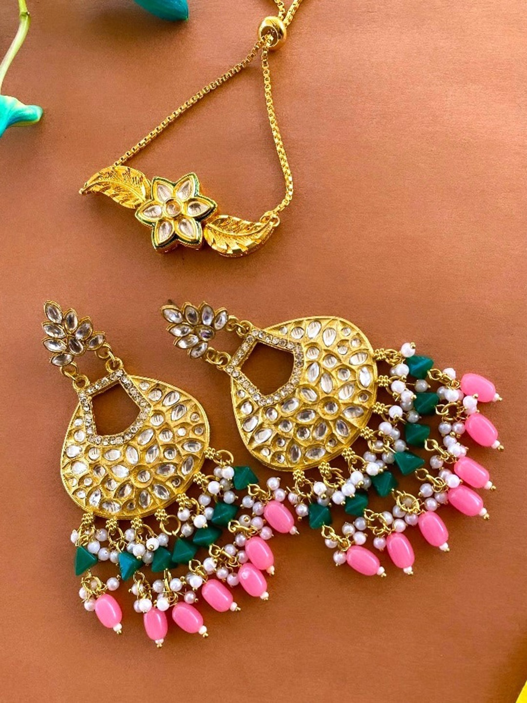 

ATIBELLE Gold-Plated Kundan Stone-Studded Jewellery Set