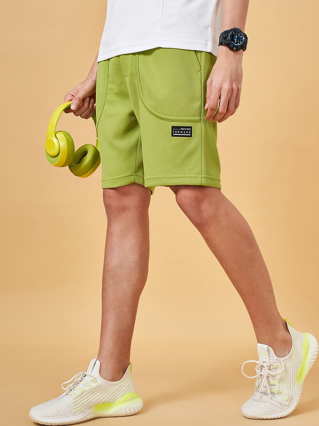 

Ajile by Pantaloons Men Mid-Rise Outdoor Sports Shorts, Green
