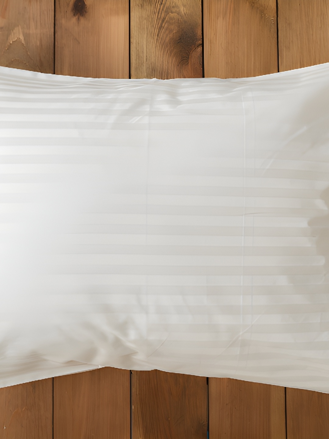 

UrbanArts White 3 Pcs Striped Filled Cushion