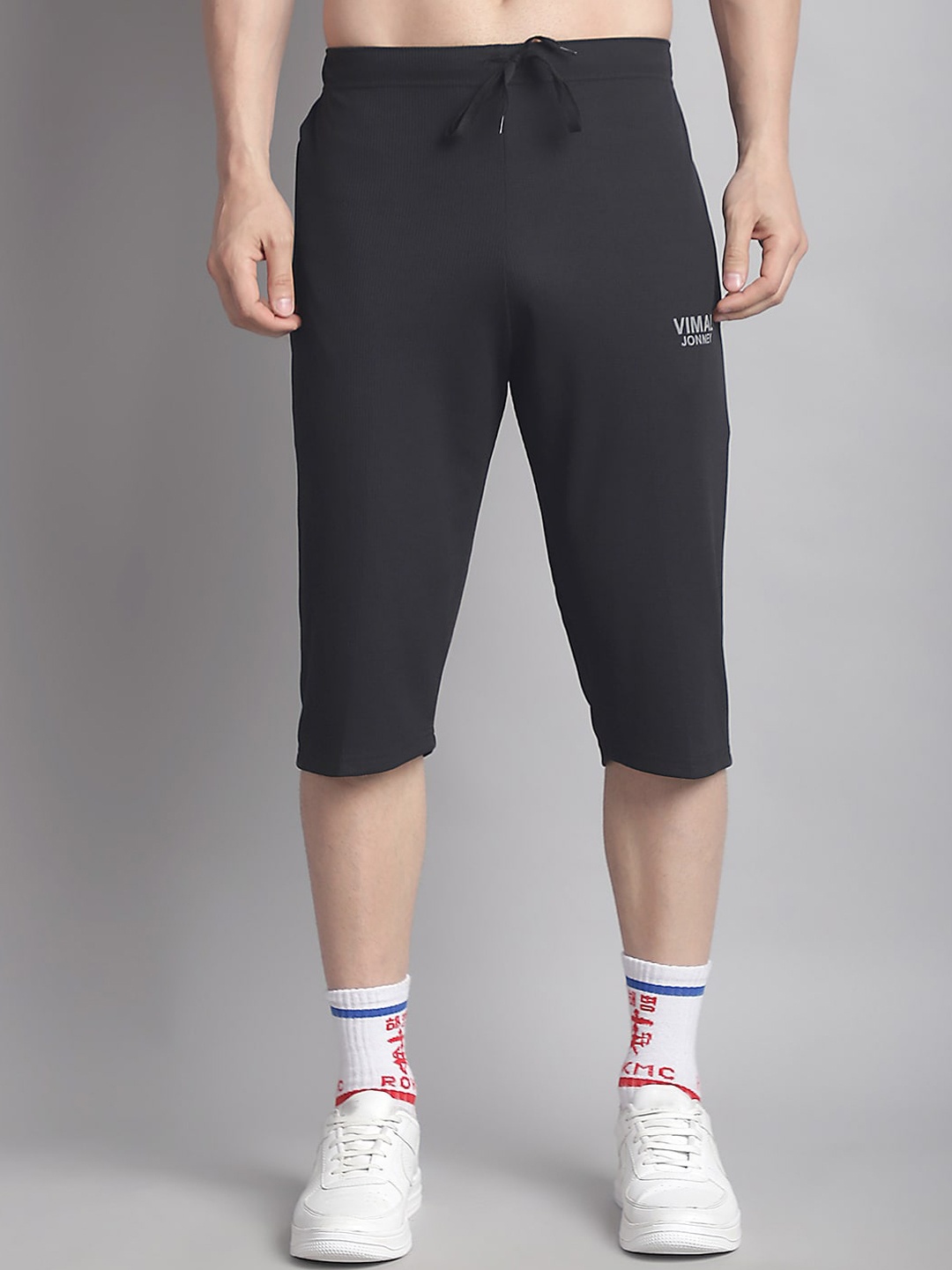 MACK JONNEY Men Mid-Rise Sports Shorts, Black