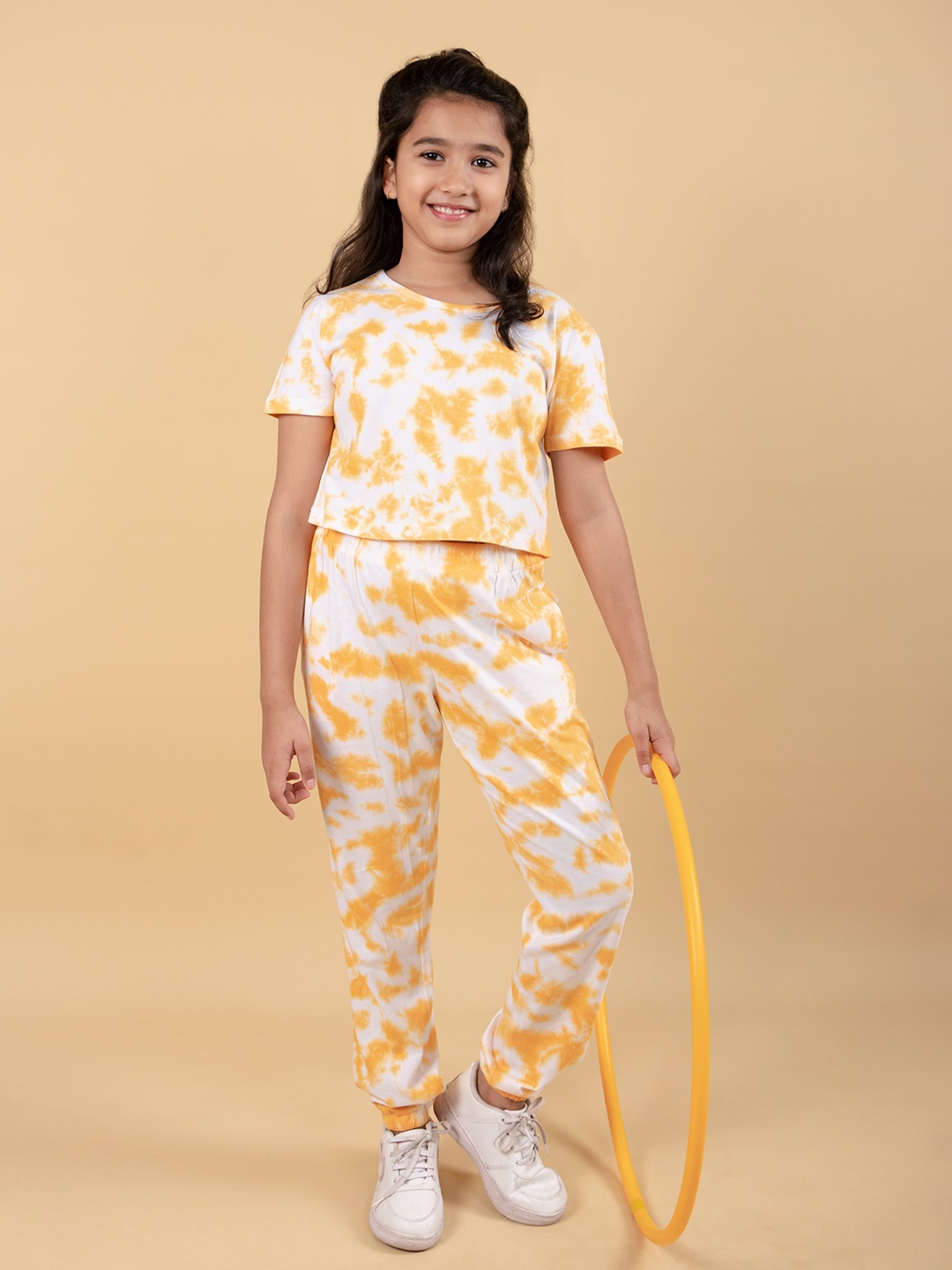

TWEENY MINI Girls Tie Dye Pure Cotton T-shirt With Joggers Set, Yellow