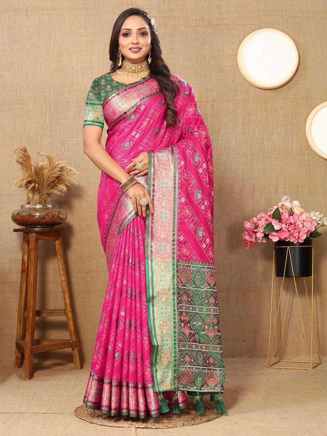 

ZILVIRA Ethnic Motifs Zari Silk Patola Saree, Pink